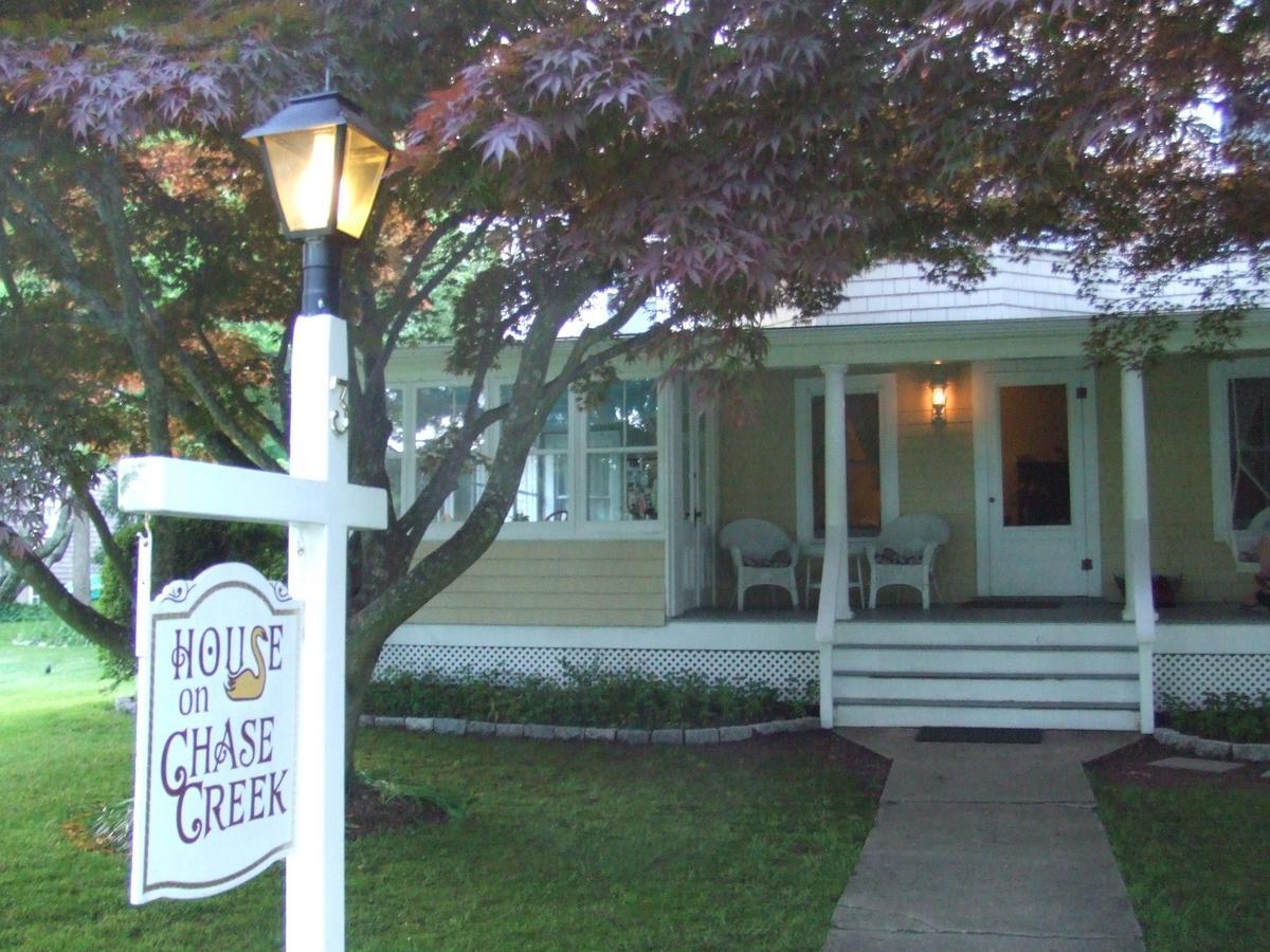 Bed and Breakfast House On Chase Creek Shelter Island Heights Екстер'єр фото