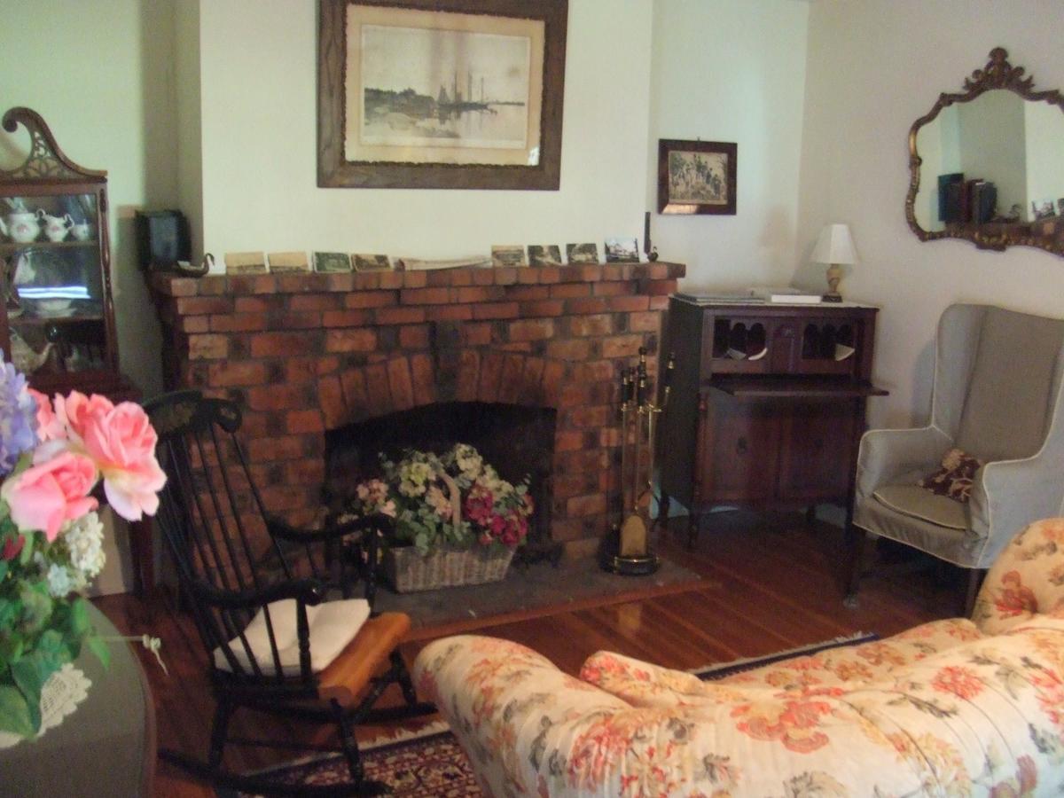Bed and Breakfast House On Chase Creek Shelter Island Heights Екстер'єр фото
