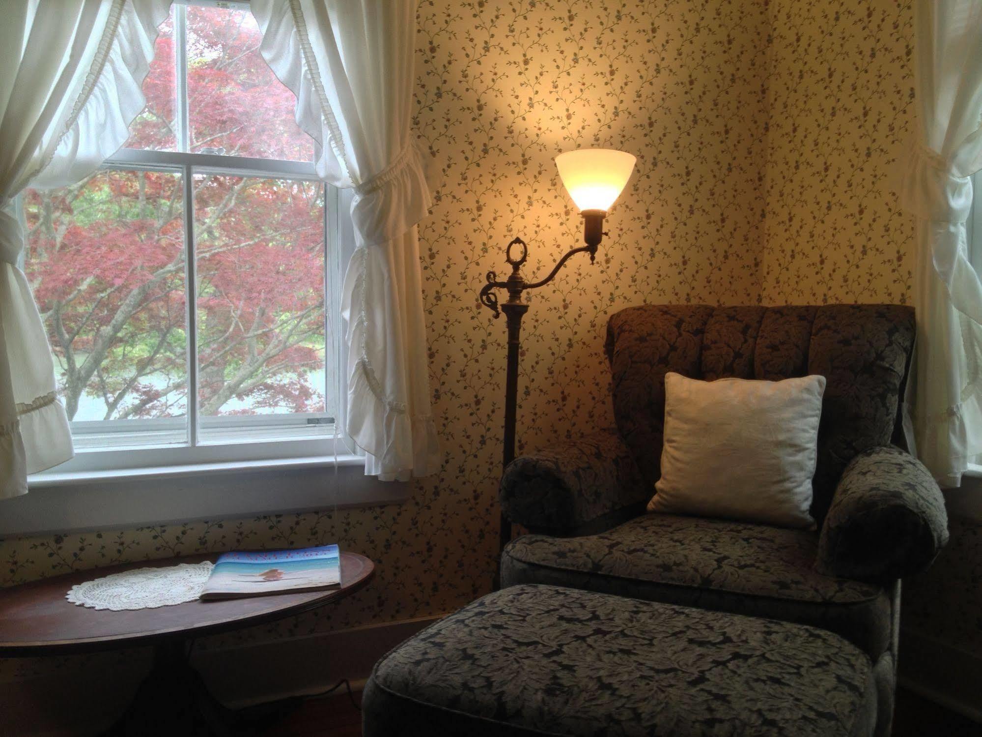 Bed and Breakfast House On Chase Creek Shelter Island Heights Екстер'єр фото